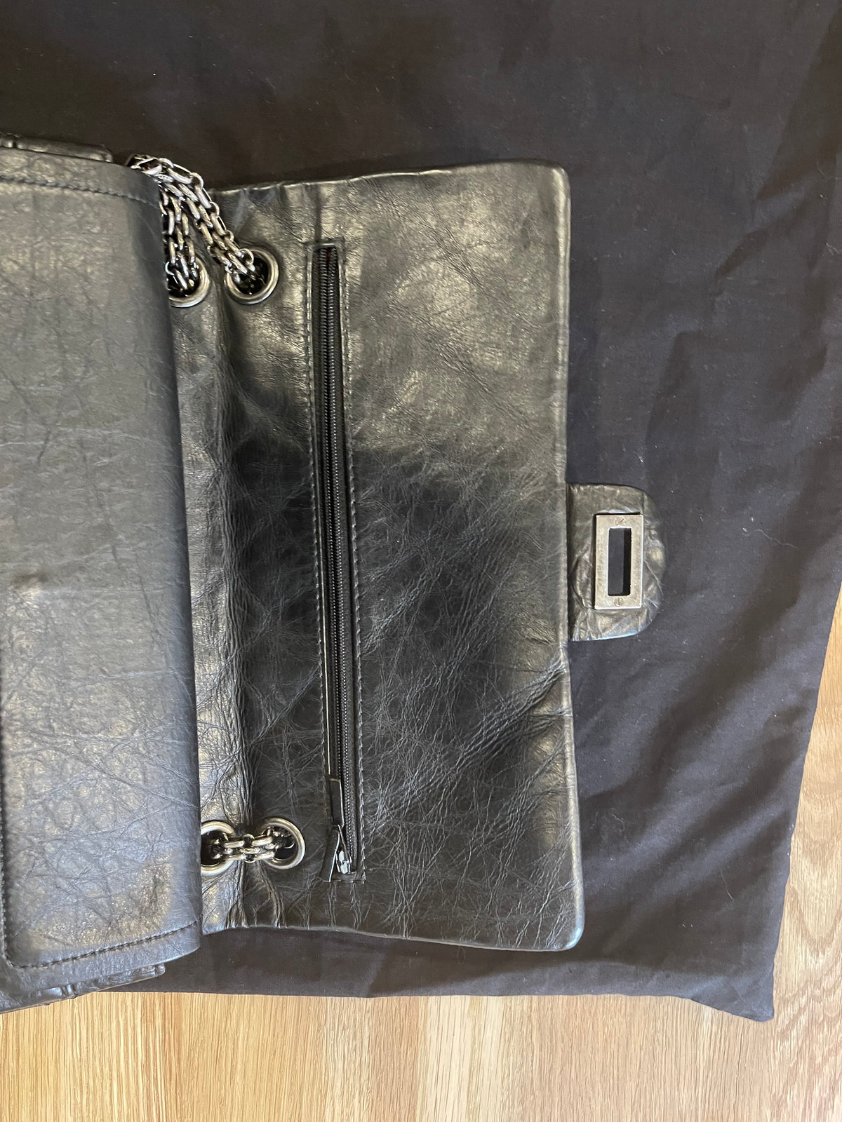 chanel black flap bag silver hardware