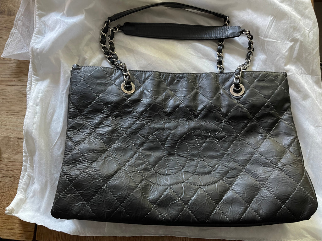chanel CC shopping tote bag
