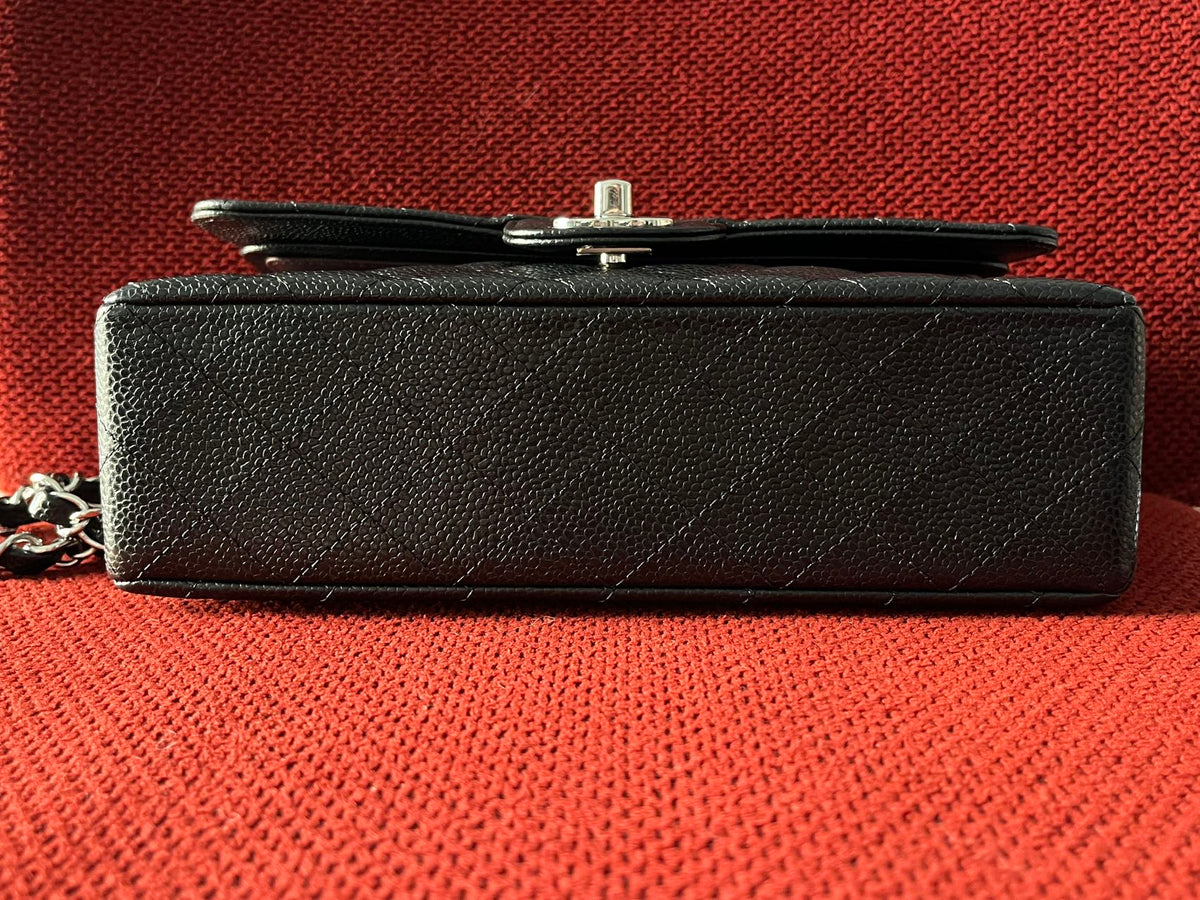 Chanel Timeless Classic Double Flap | small| Black Caviar | silver Hardware | Pre-Owned|microchip year 2023
