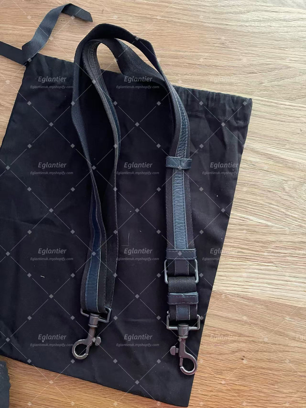 Bottega Veneta Black Woven Leather Crossbody Messenger Bag Unisex Adjustable Shoulder Bag