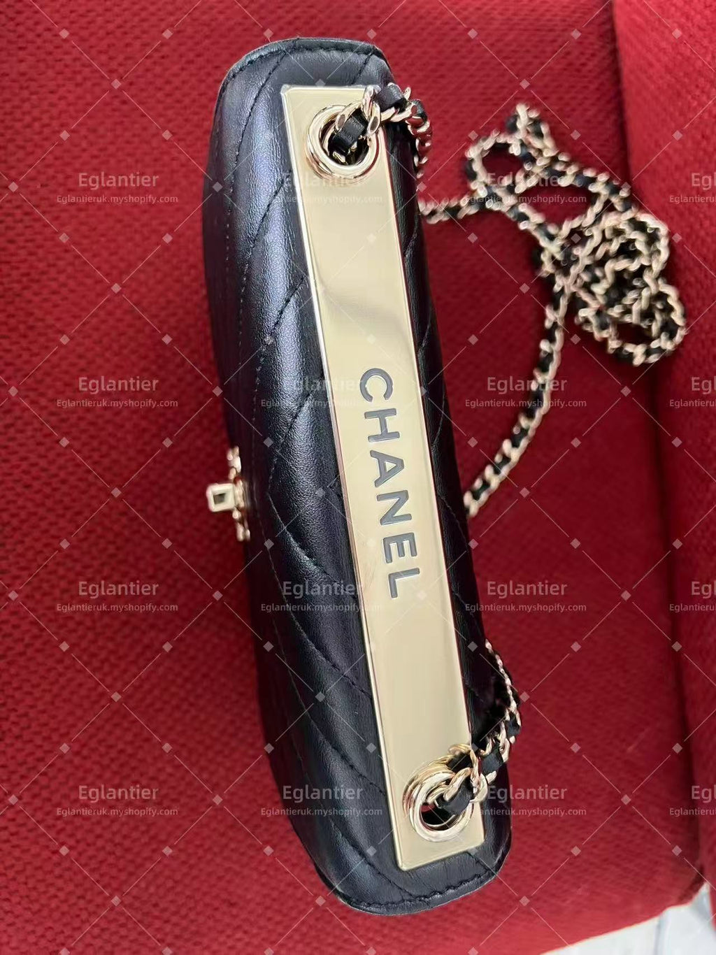 chanel black trendy CC wallet on Chain (WOC)