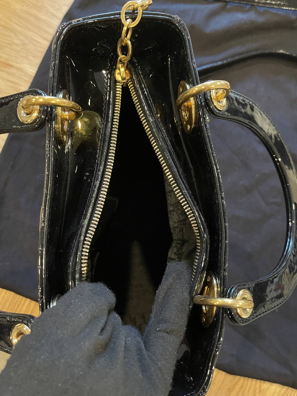 lady dior medium black gold hardware patent leather