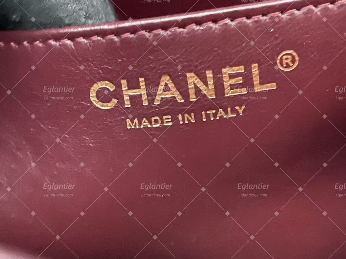 Chanel Classic Single Flap bag gold hardware lambskin jumbo