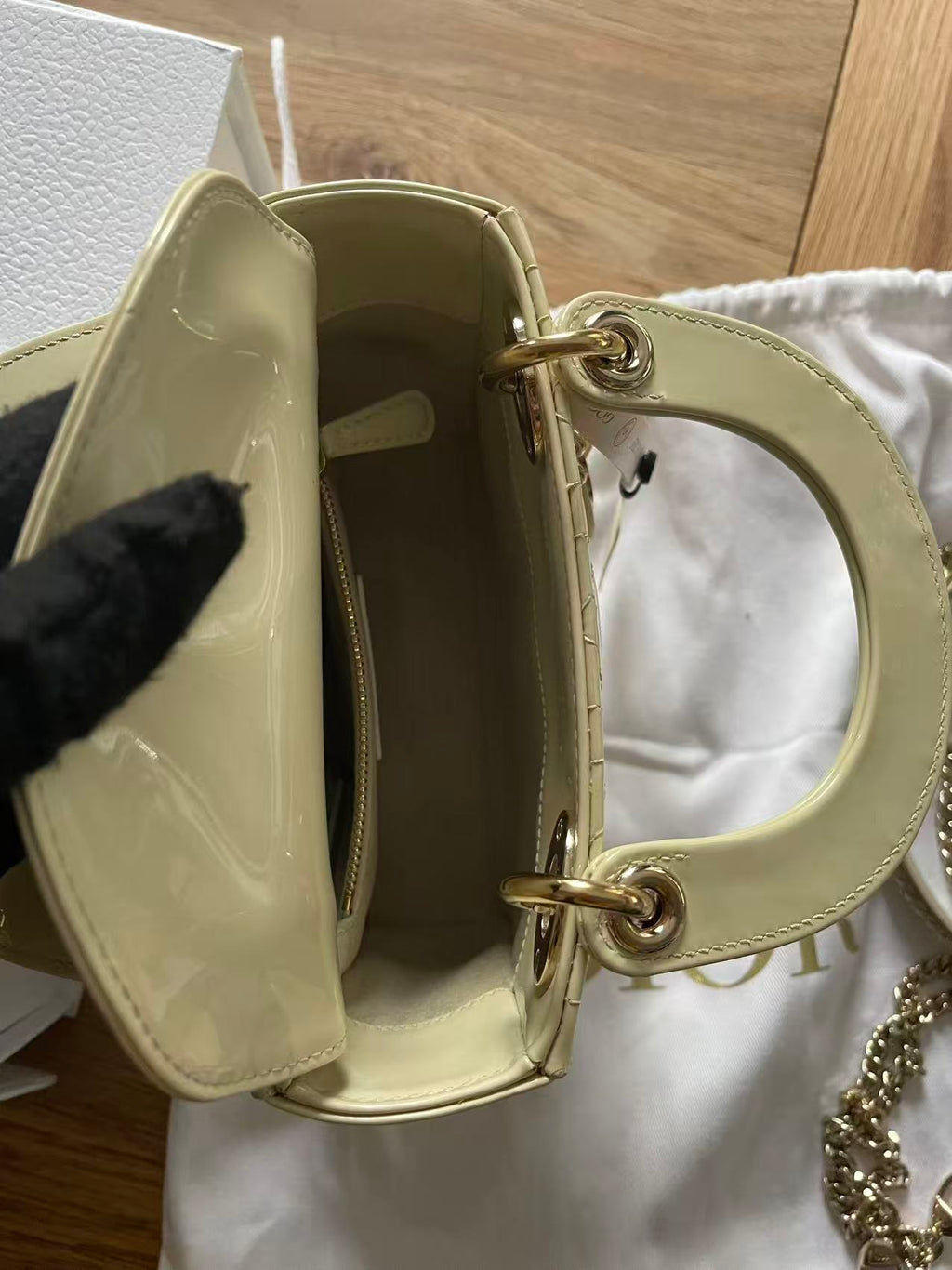 Lady dior mini light green patent leather