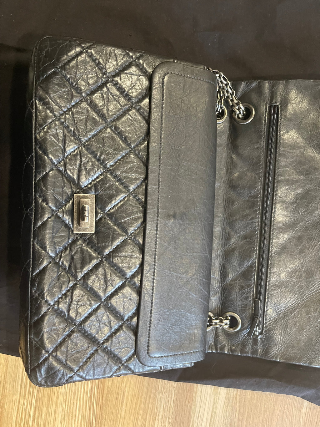 chanel black flap bag silver hardware