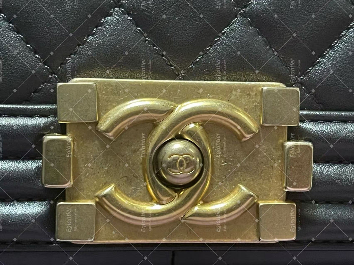 chanel leboy medium black flap bag lambskin gold hardware ID card