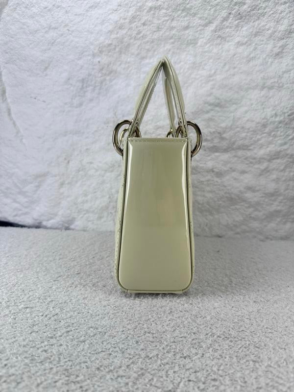 Lady dior mini cream patent leather