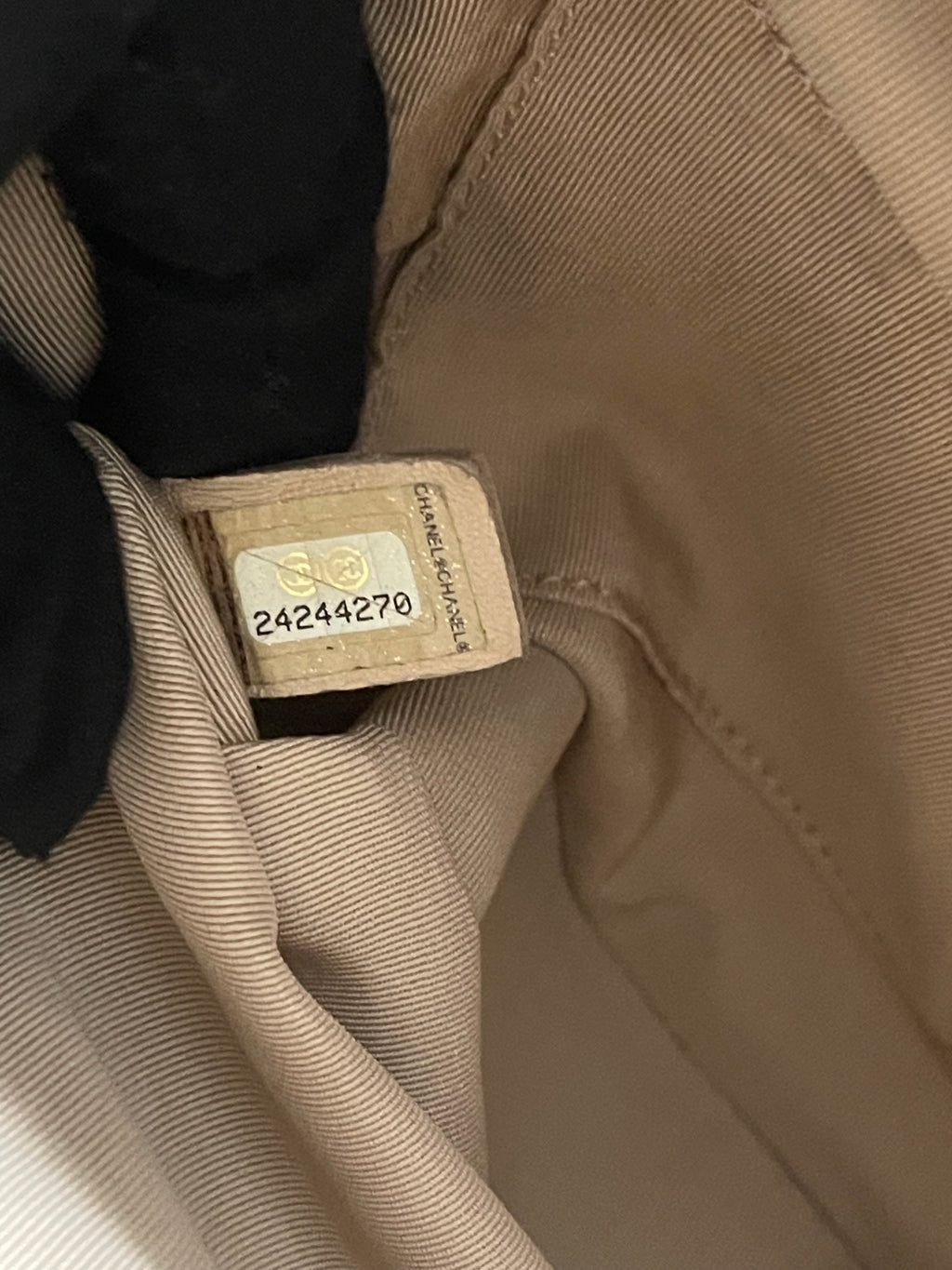chanel bag gold hardware caviar
