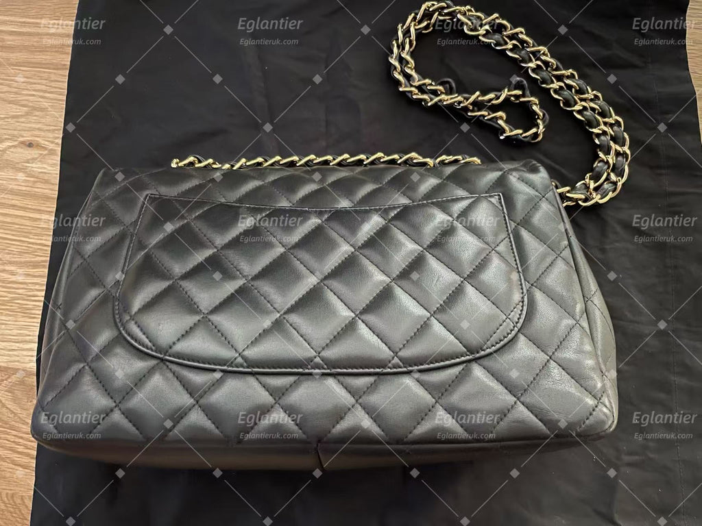 Chanel Classic Single Flap bag gold hardware lambskin jumbo