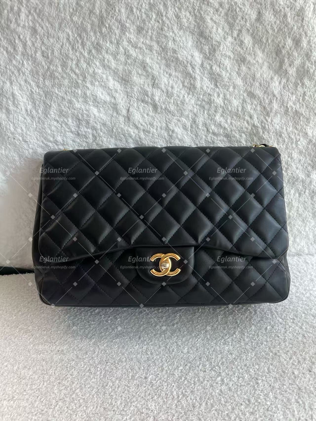 Chanel Classic Single Flap bag gold hardware lambskin jumbo