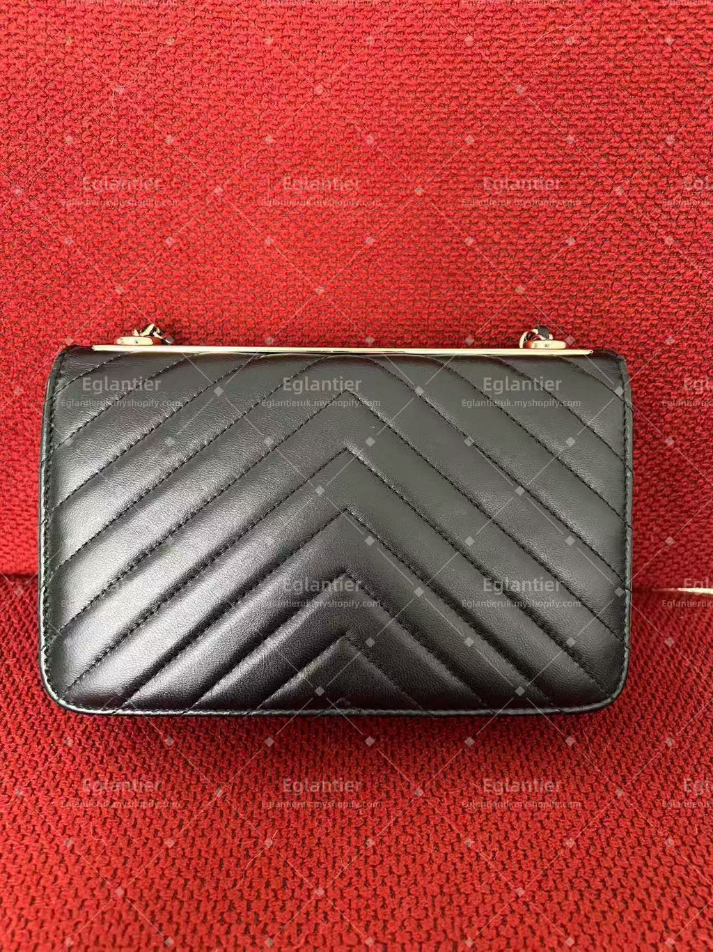 chanel black trendy CC wallet on Chain (WOC)
