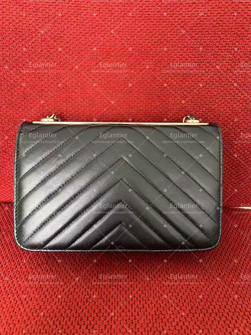 chanel black trendy CC wallet on Chain (WOC)