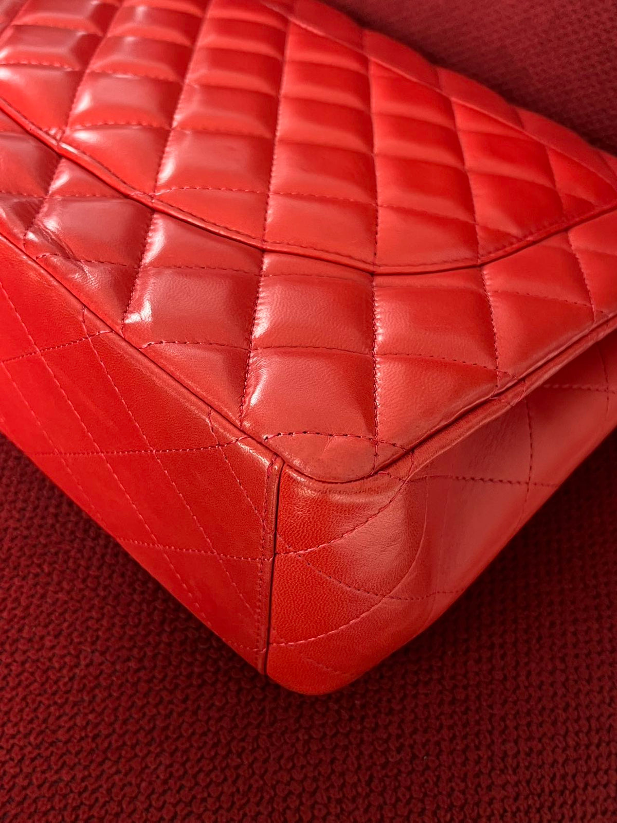 Chanel Timeless Classic Double Flap Bag | red | Pre-Owned