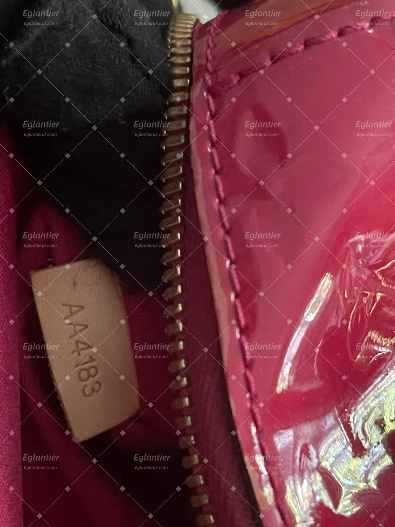 Louis Vuitton Speedy 30 Burgundy Patent Top Handle bag