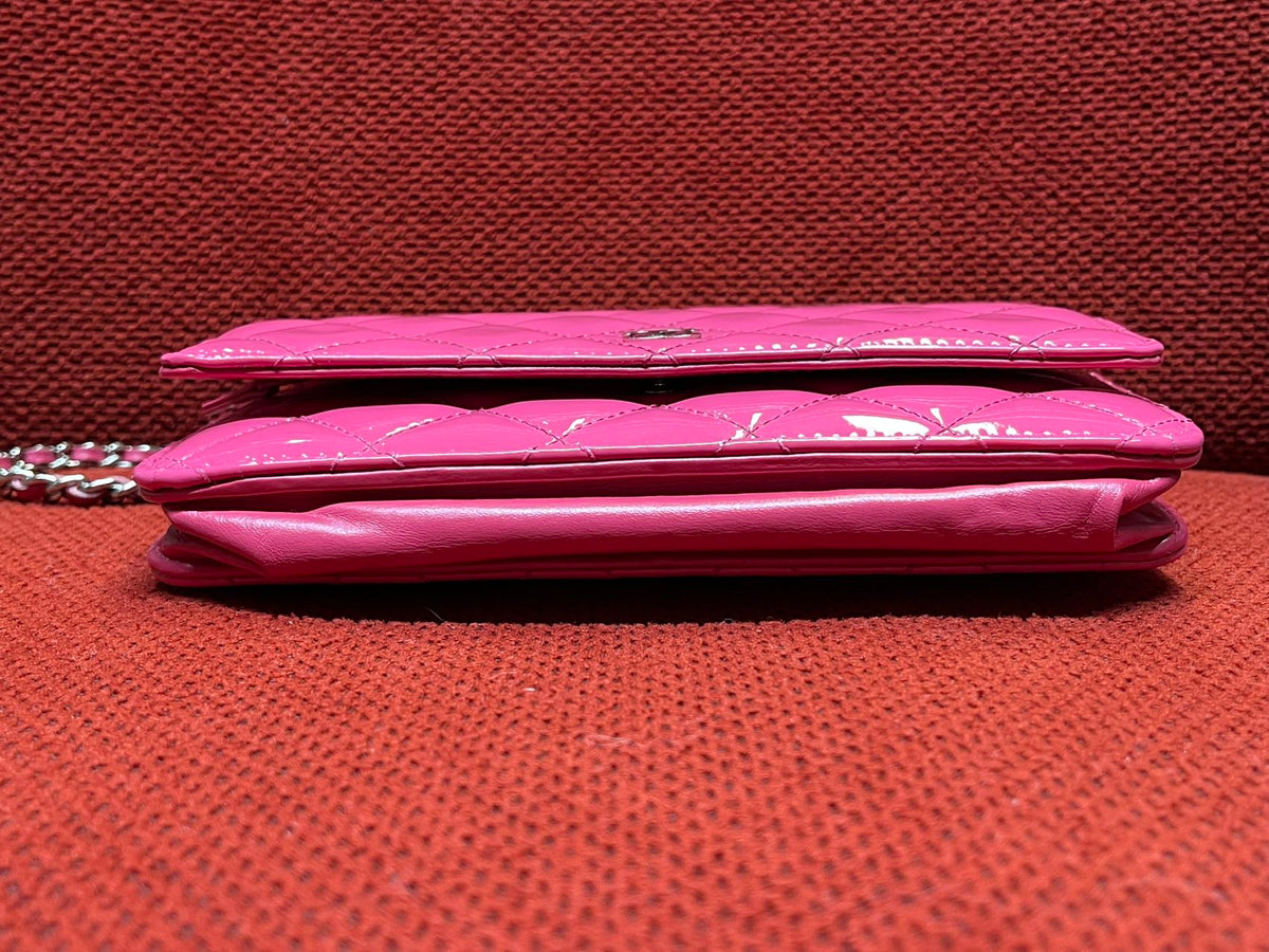 Chanel Timeless Wallet On Chain WOC pink patent leather