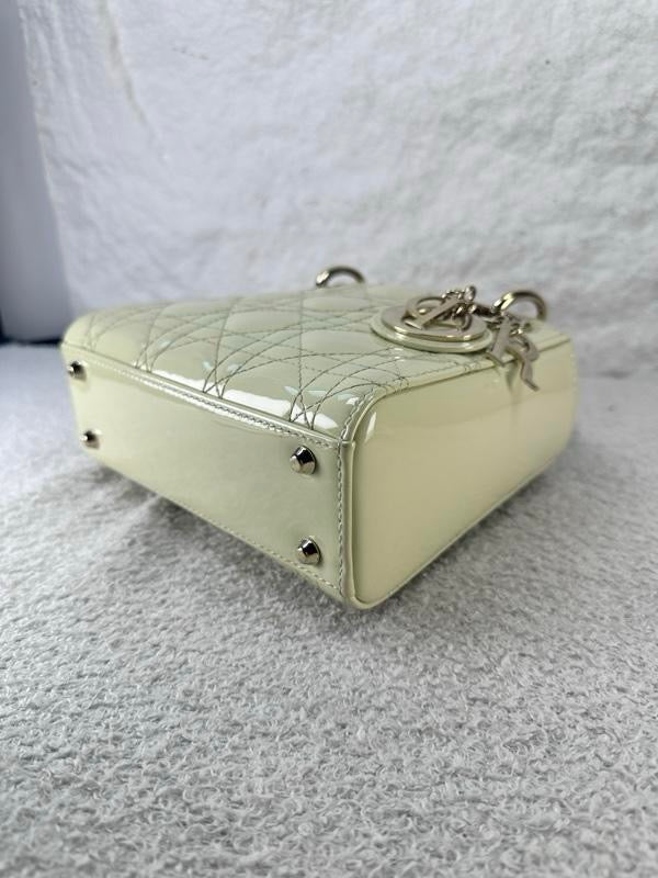 Lady dior mini cream patent leather