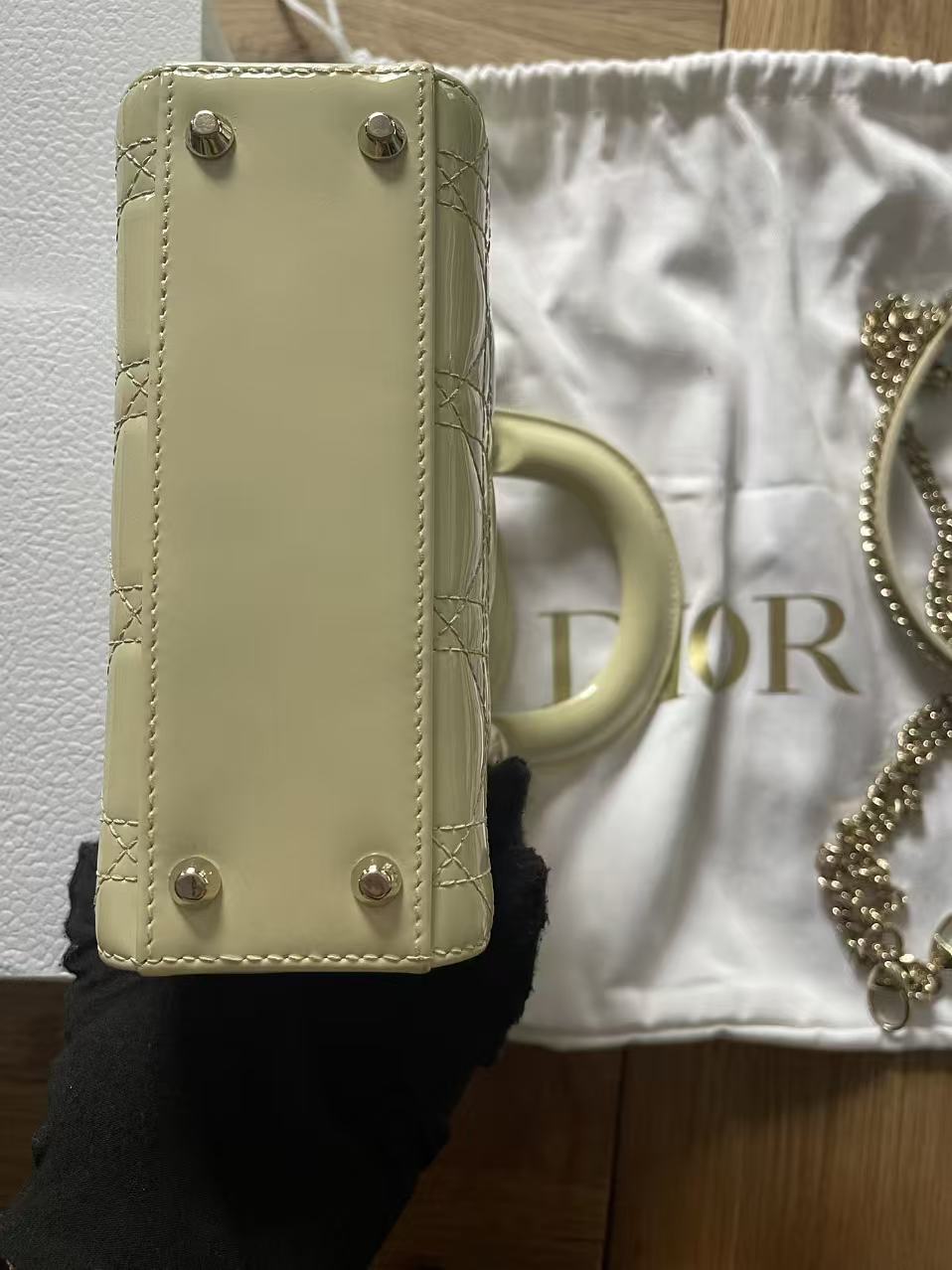 Lady dior mini light green patent leather