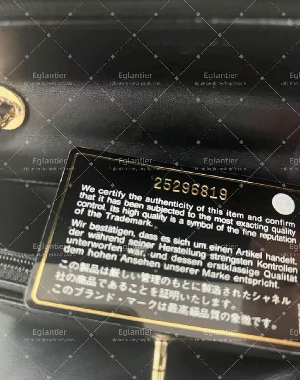 chanel black trendy CC wallet on Chain (WOC)