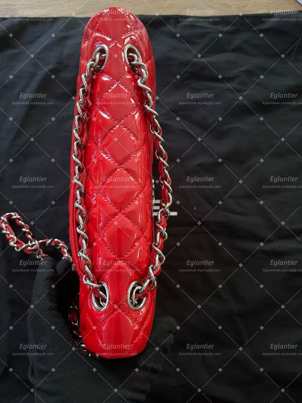 Chanel Timeless Classic Double flap medium patent red