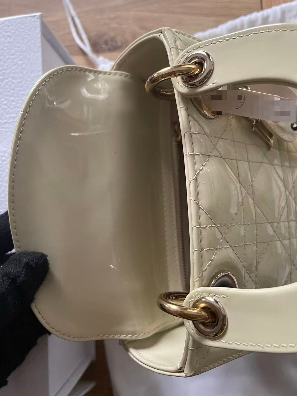 Lady dior mini light green patent leather