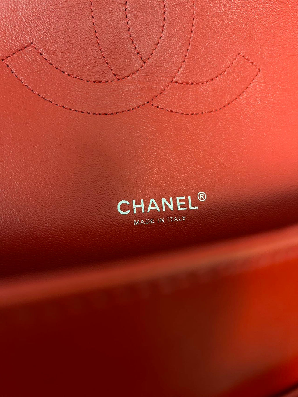 Chanel Timeless Classic Double Flap Bag | red | Pre-Owned