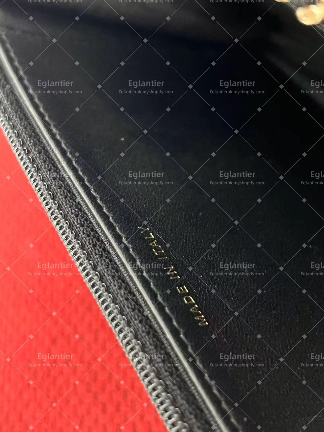 chanel black trendy CC wallet on Chain (WOC)