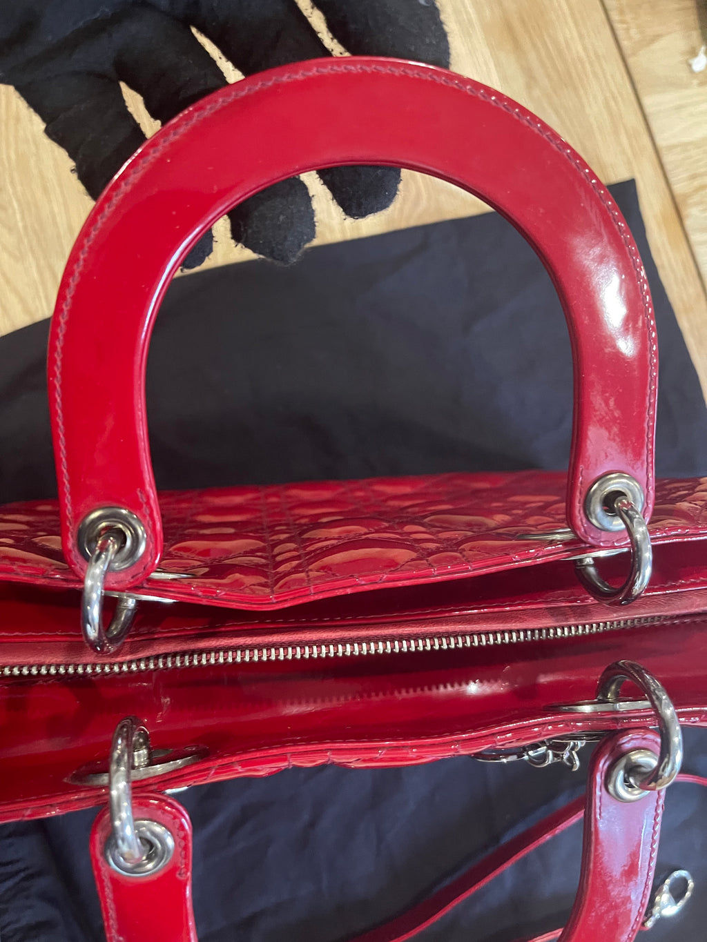 Lady dior large red patent leather