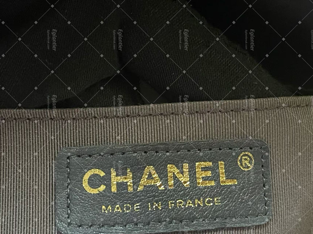 chanel leboy medium black flap bag lambskin gold hardware ID card