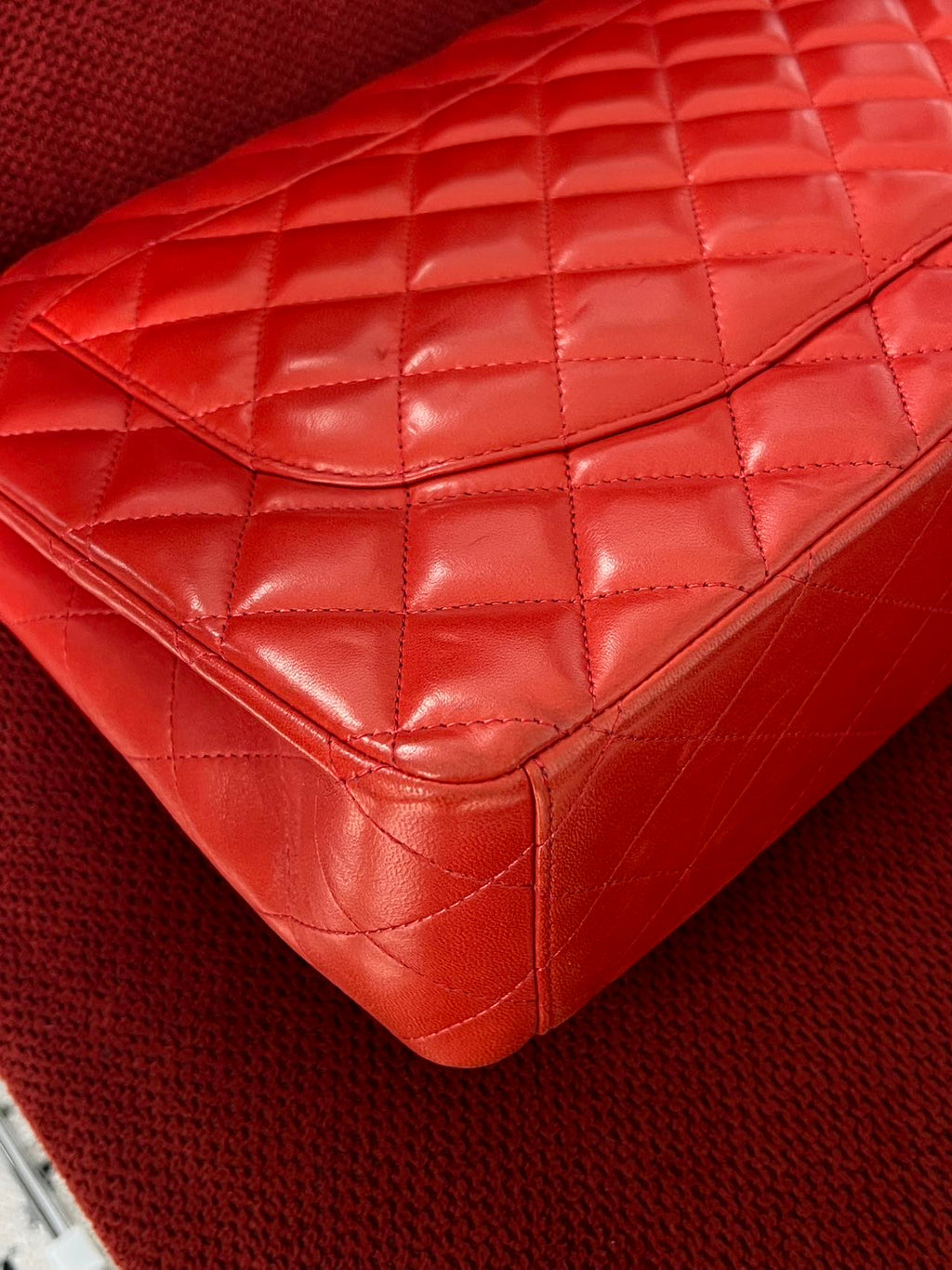 Chanel Timeless Classic Double Flap Bag | red | Pre-Owned