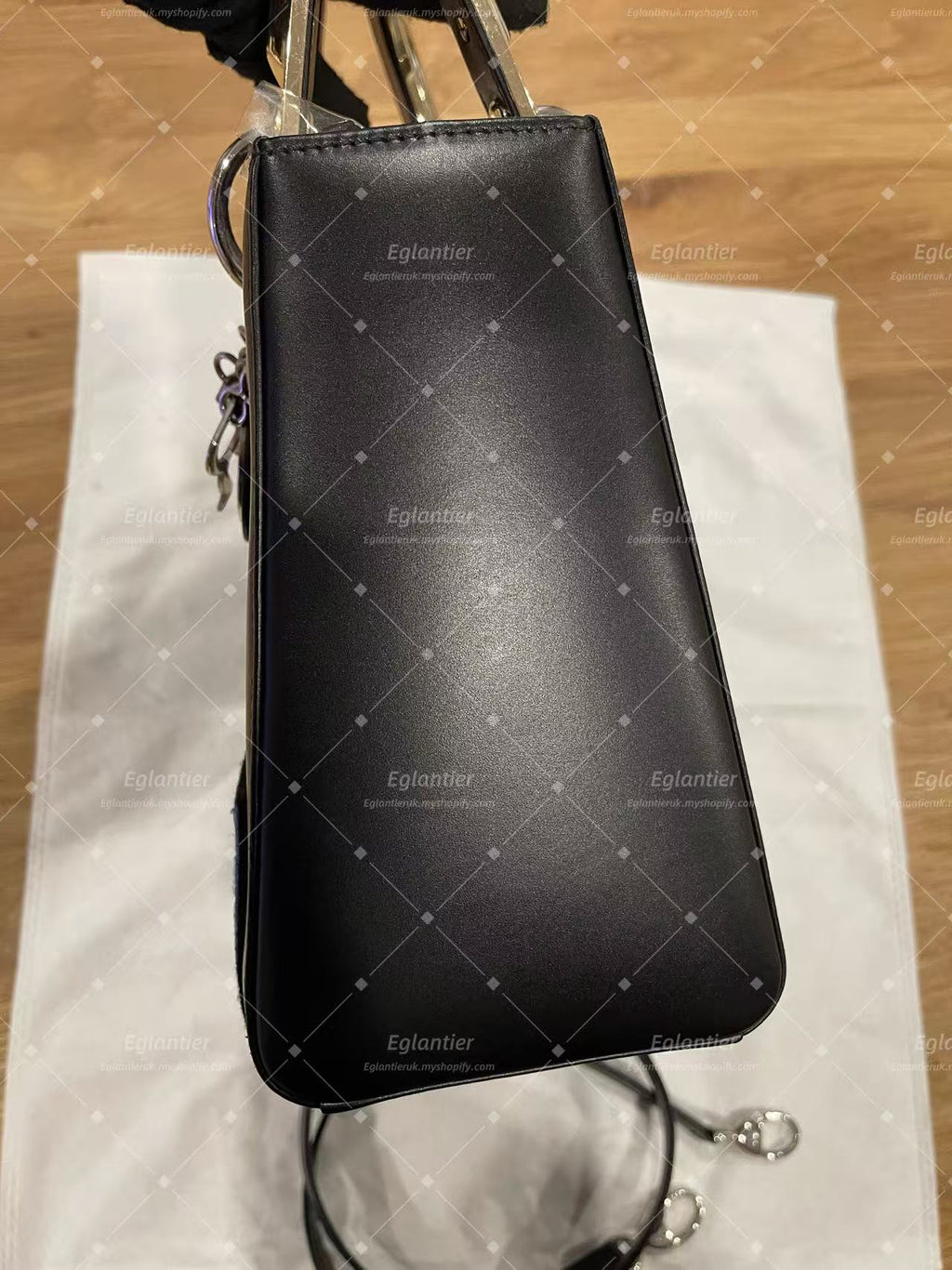 lady dior medium calfskin black