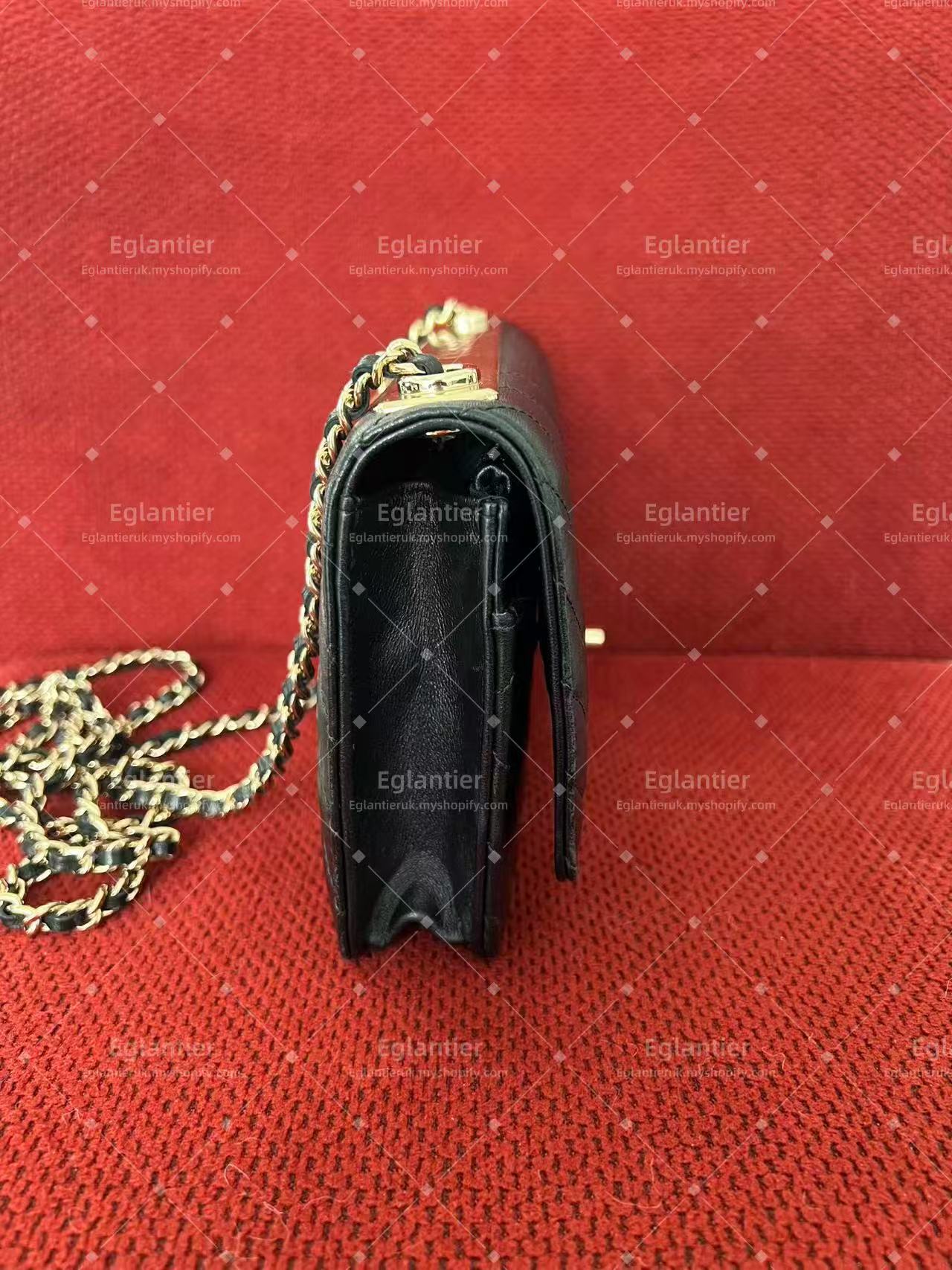 chanel black trendy CC wallet on Chain (WOC)
