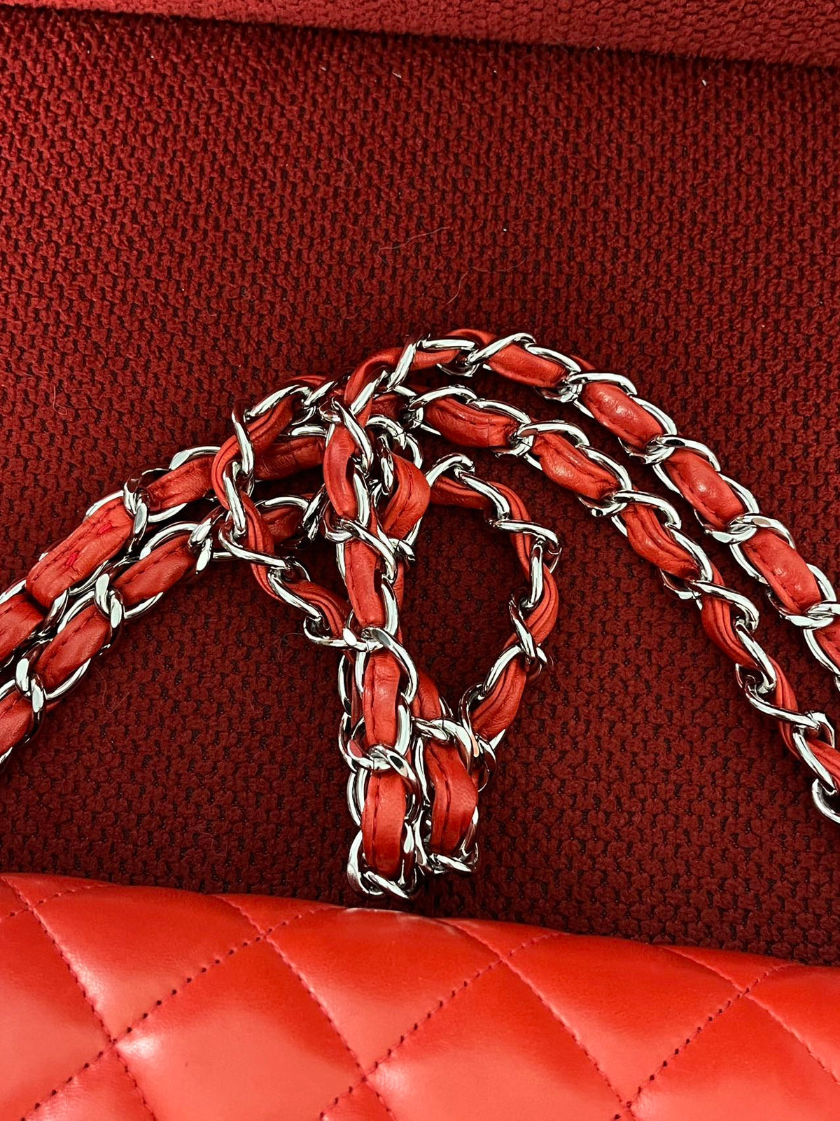 Chanel Timeless Classic Double Flap Bag | red | Pre-Owned