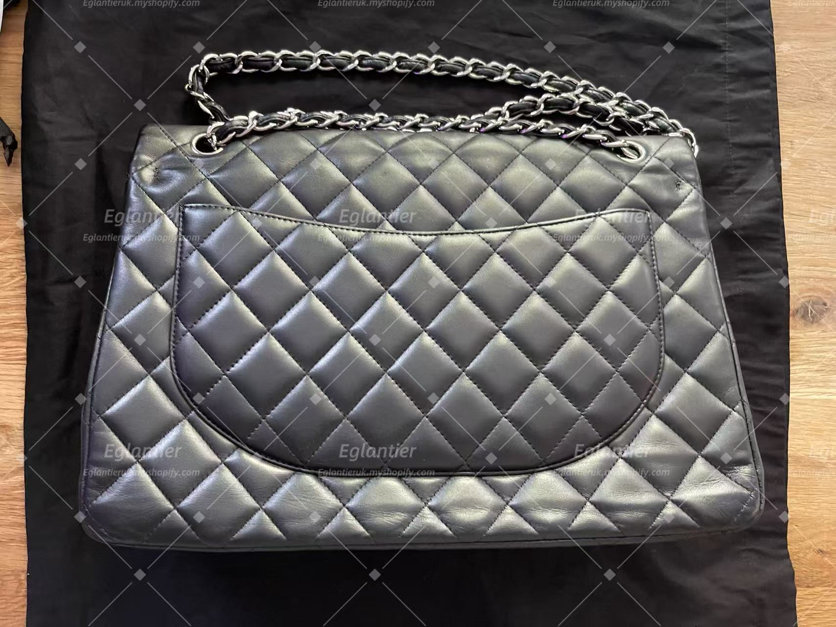 Chanel Timeless Classic flap maxi  lambskin black