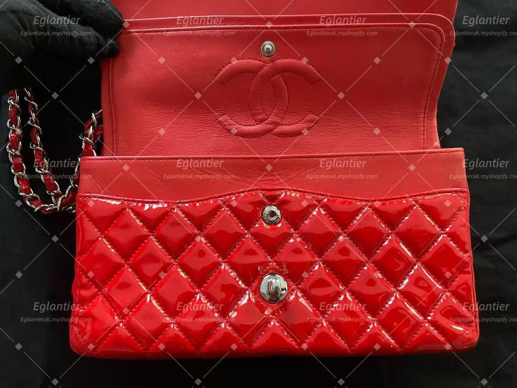 Chanel Timeless Classic Double flap medium patent red