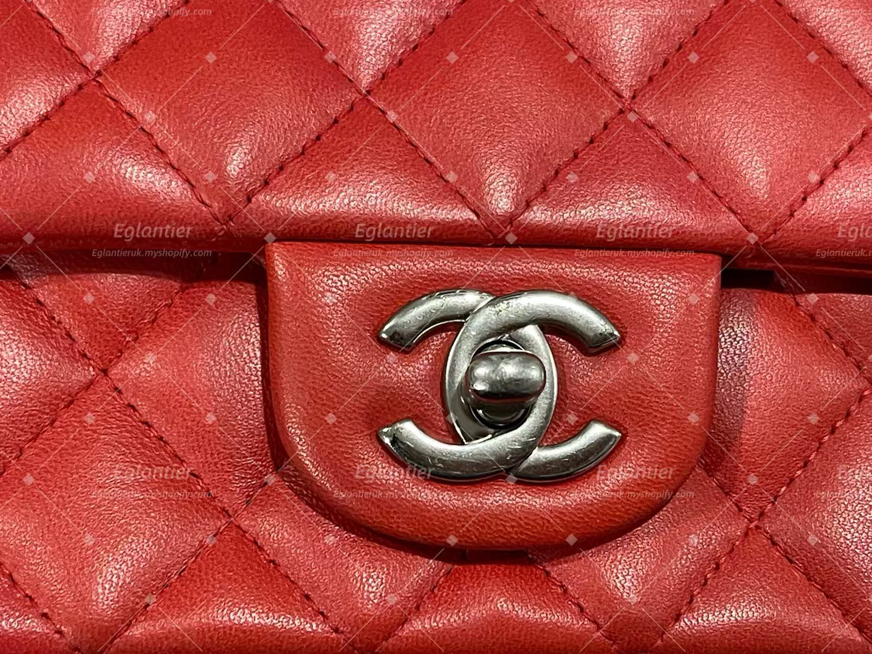 Chanel Timeless Classic flap mini rectangle lambskin red