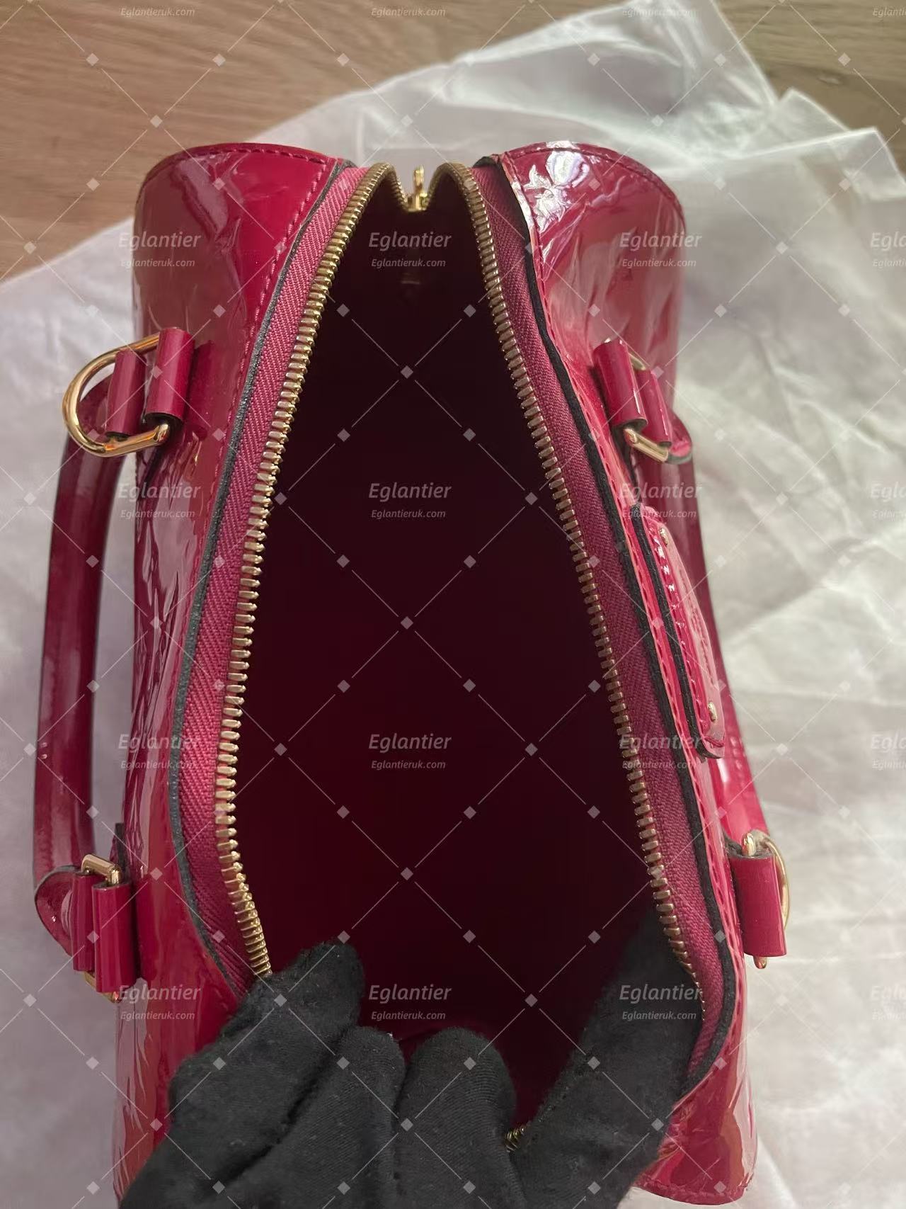 Louis Vuitton Speedy 30 Burgundy Patent Top Handle bag
