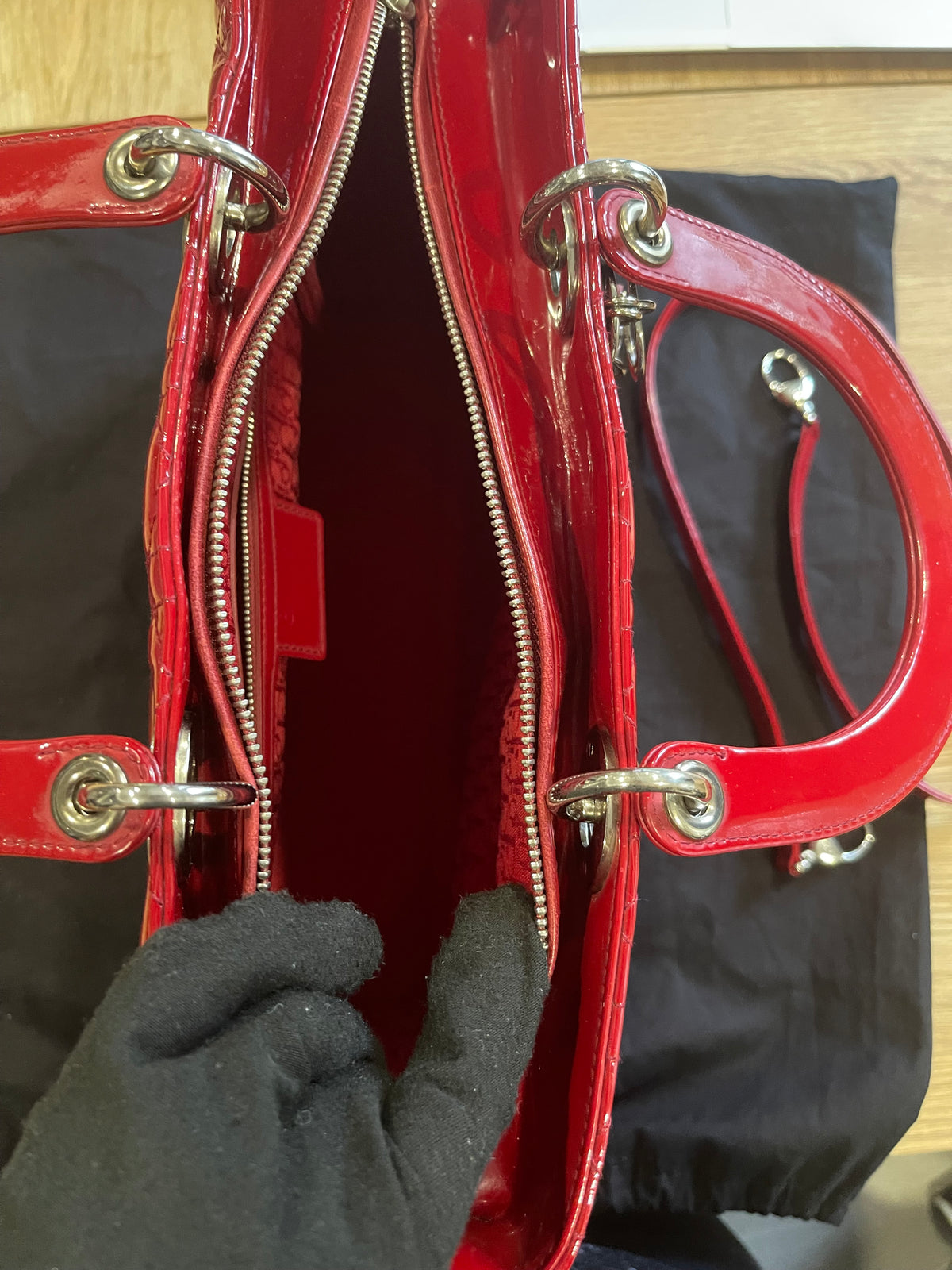 Lady dior large red patent leather