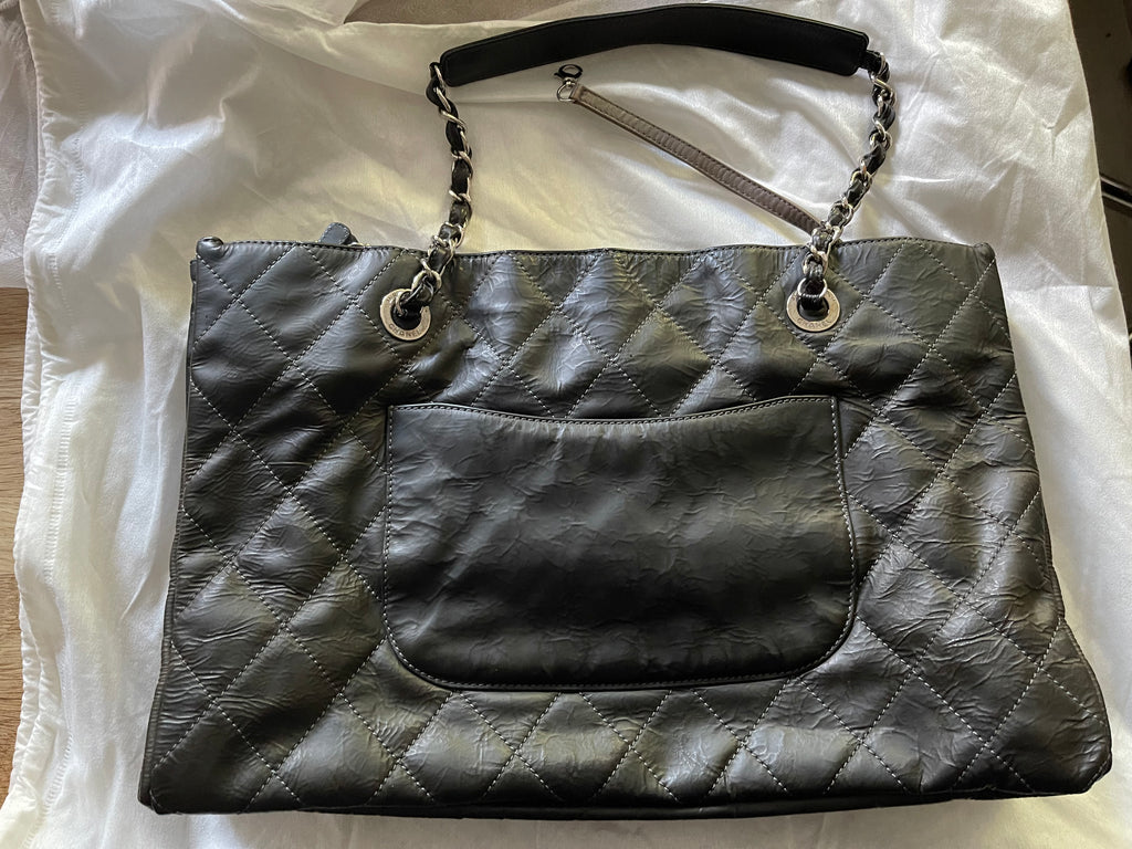 chanel CC shopping tote bag
