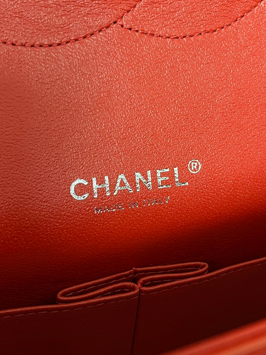 Chanel Timeless Classic Double Flap Bag | red | Pre-Owned