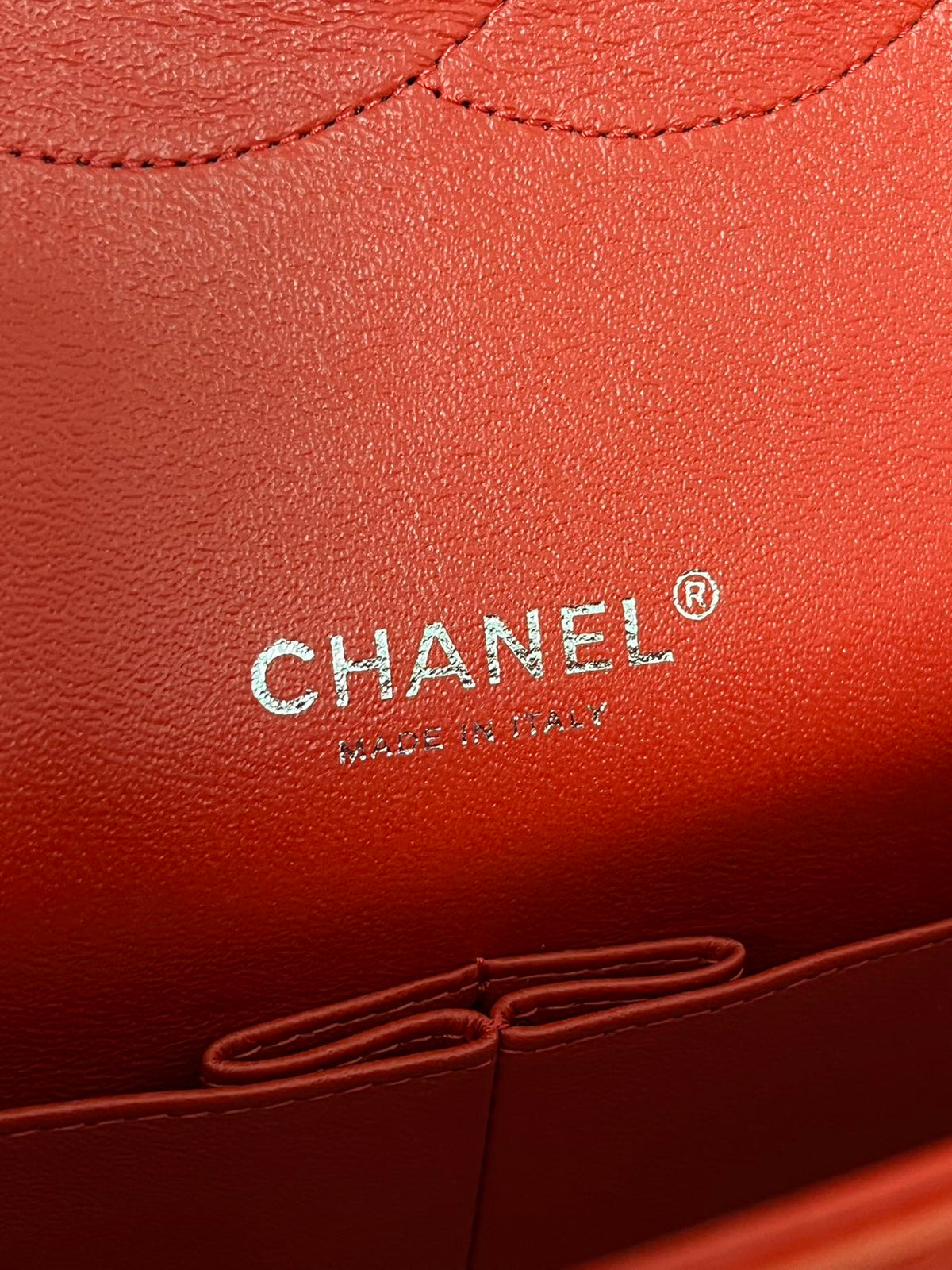 Chanel Timeless Classic Double Flap Bag | red | Pre-Owned