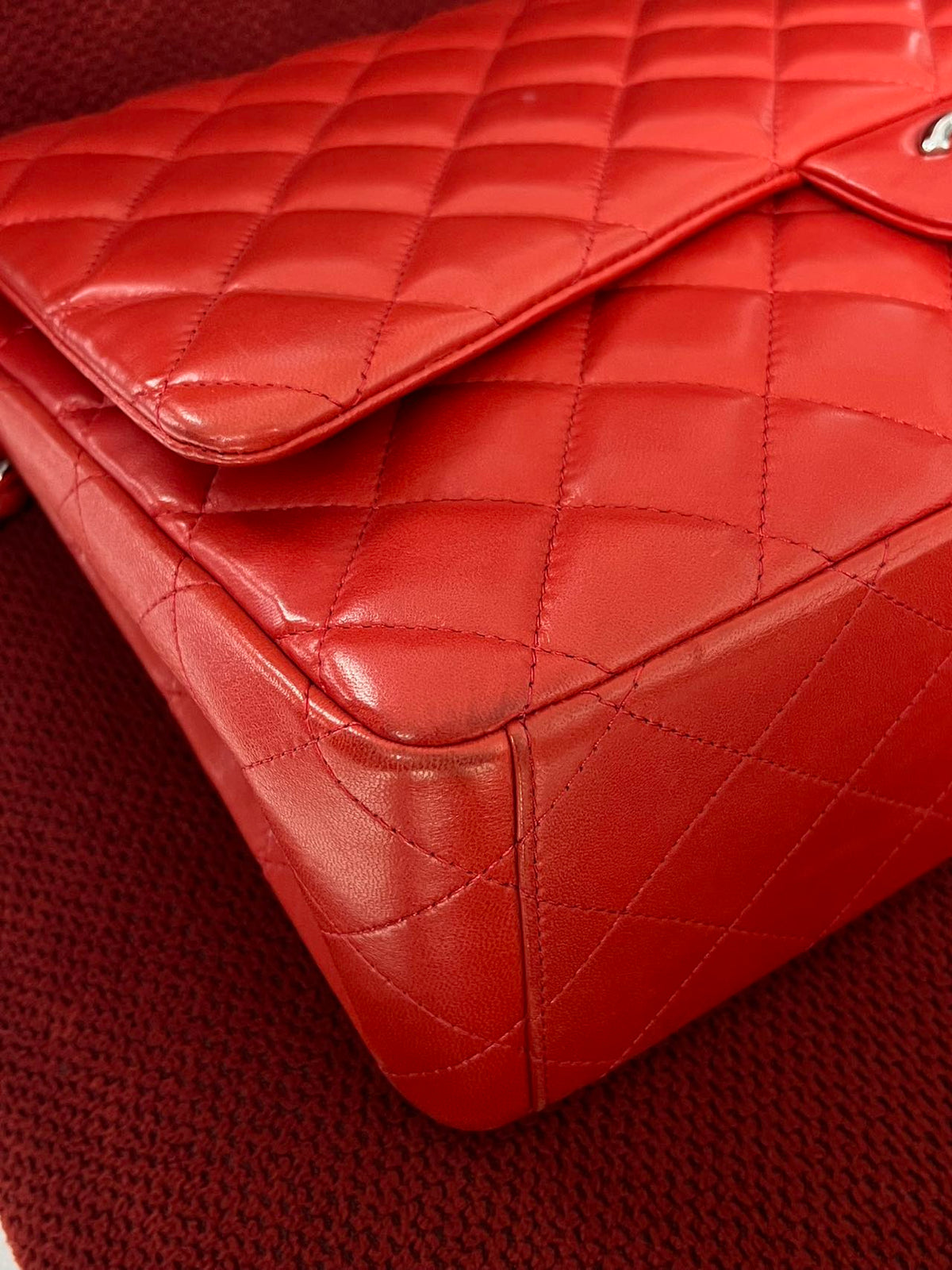 Chanel Timeless Classic Double Flap Bag | red | Pre-Owned