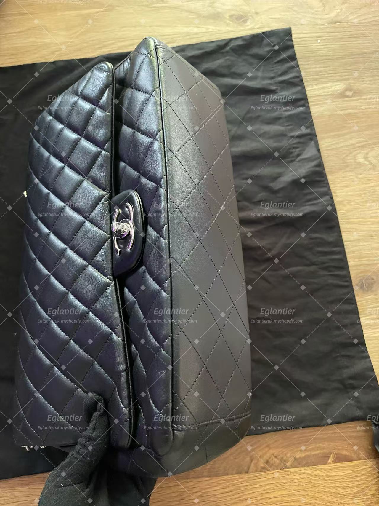 Chanel Timeless Classic flap maxi  lambskin black