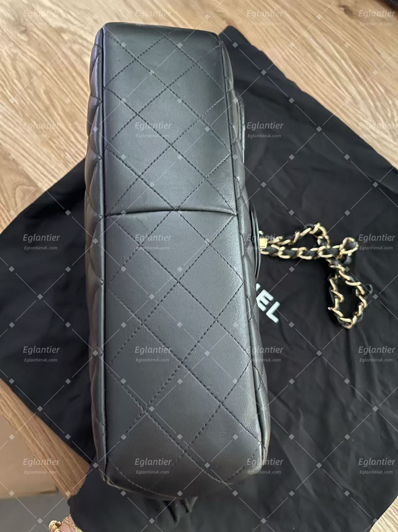 Chanel Classic Single Flap bag gold hardware lambskin jumbo