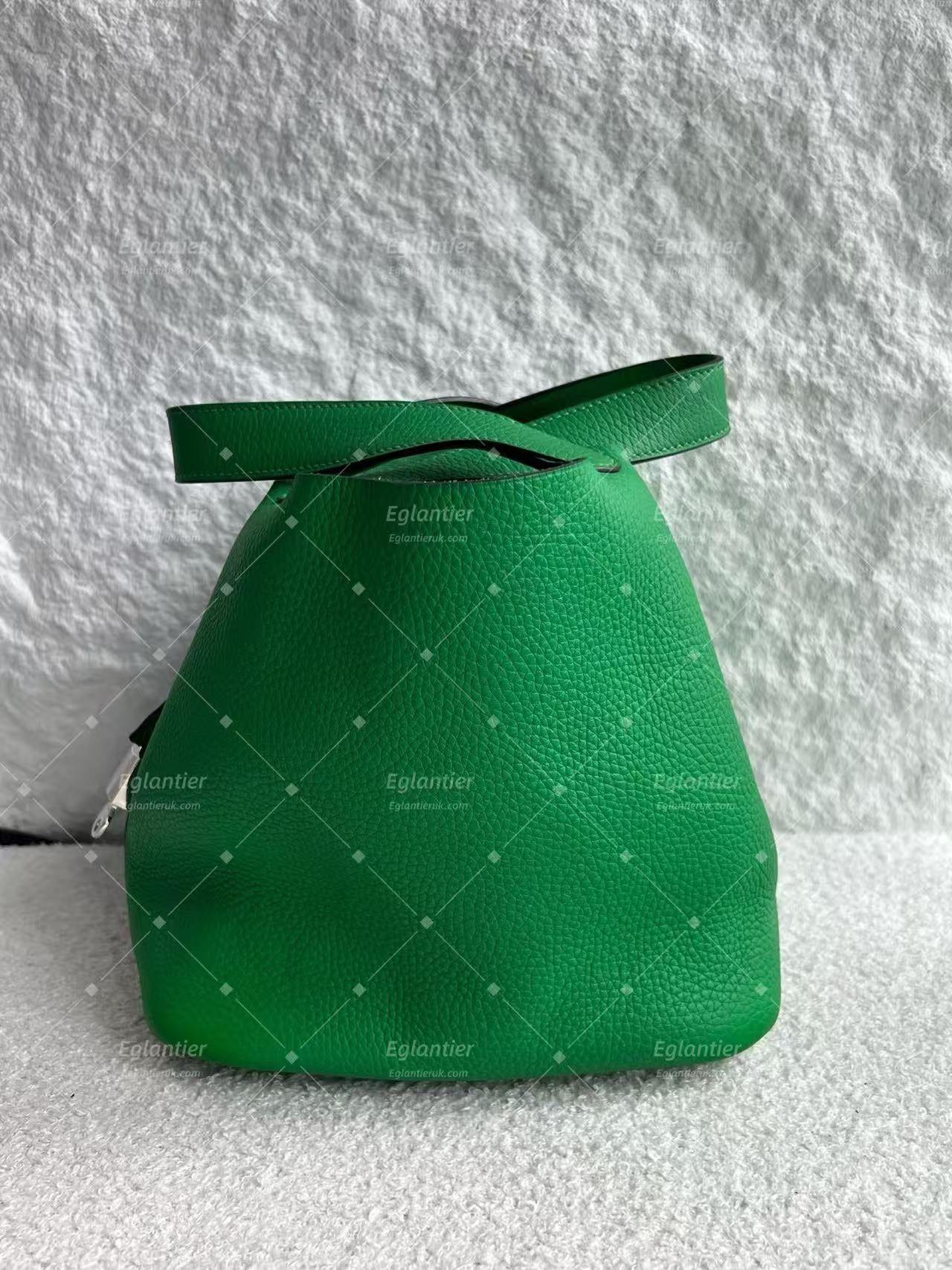 Hermès Picotin Lock 22 Green  Leather Palladium Hardware | Authentic Pre-Owned