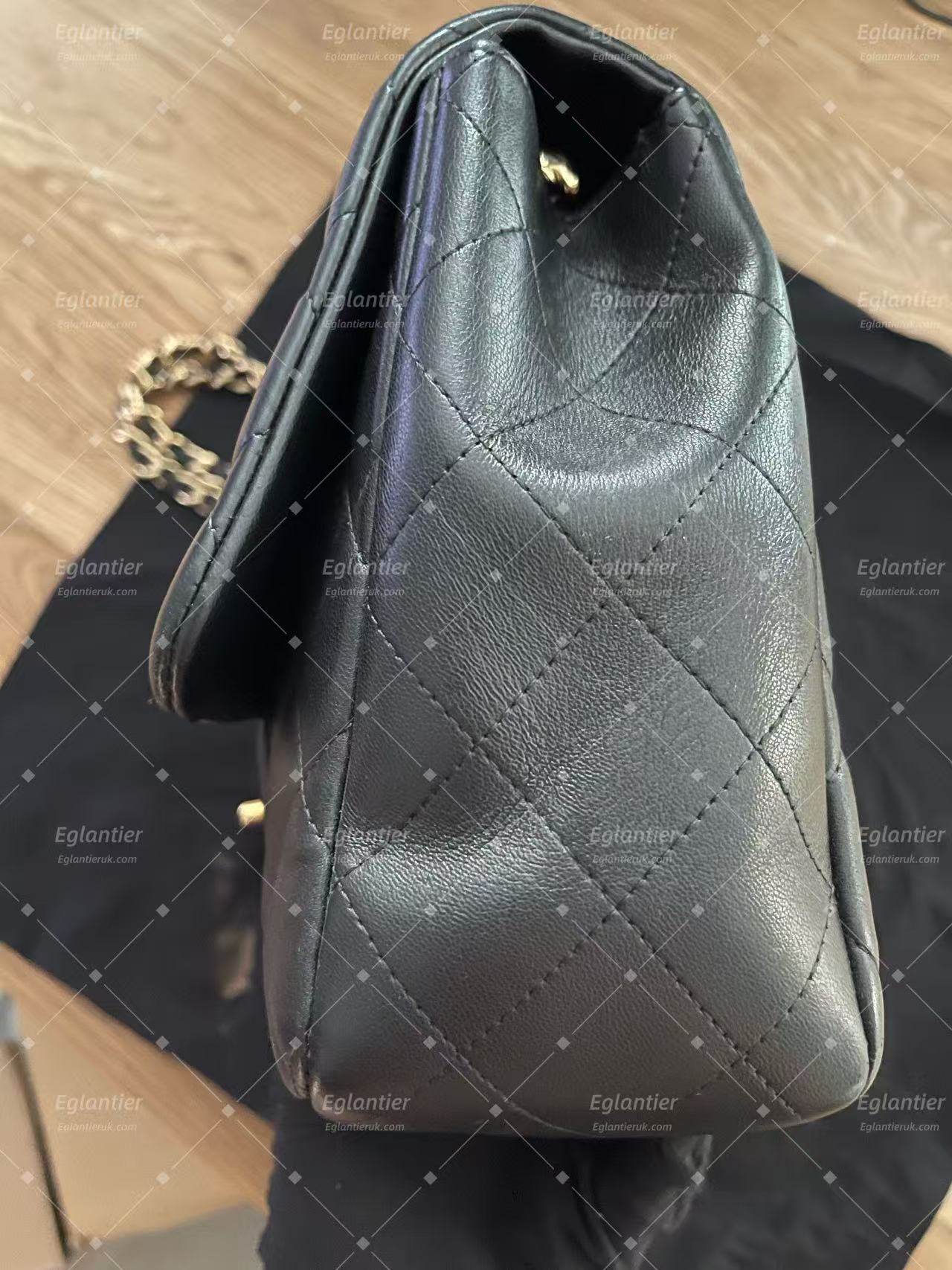 Chanel Classic Single Flap bag gold hardware lambskin jumbo