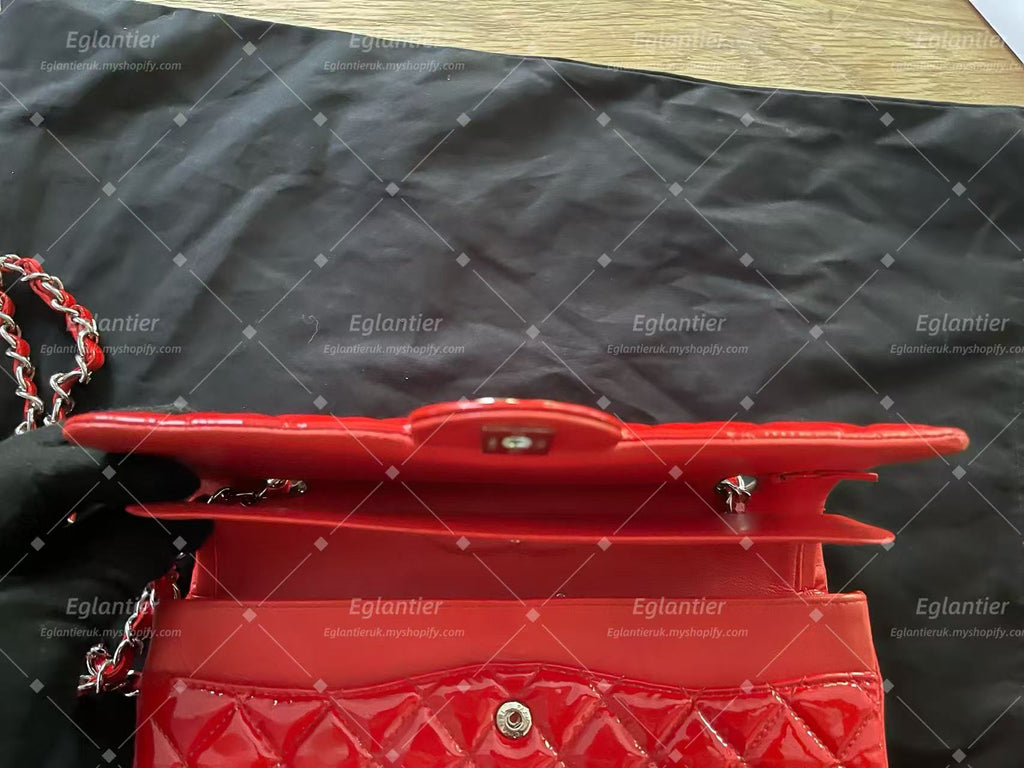 Chanel Timeless Classic Double flap medium patent red