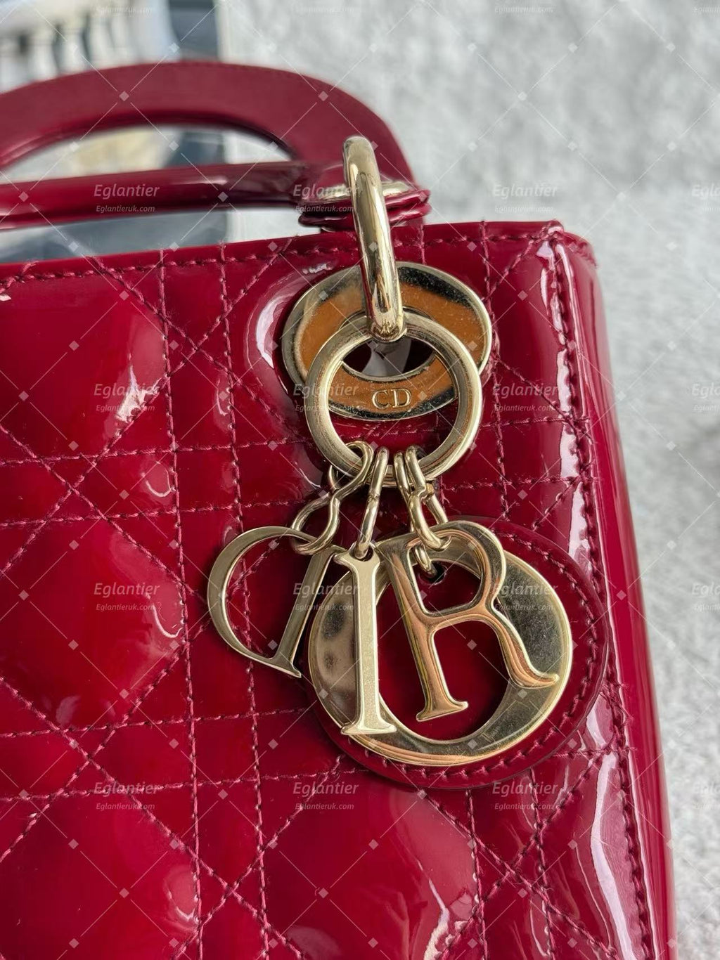 Lady dior mini red patent leather