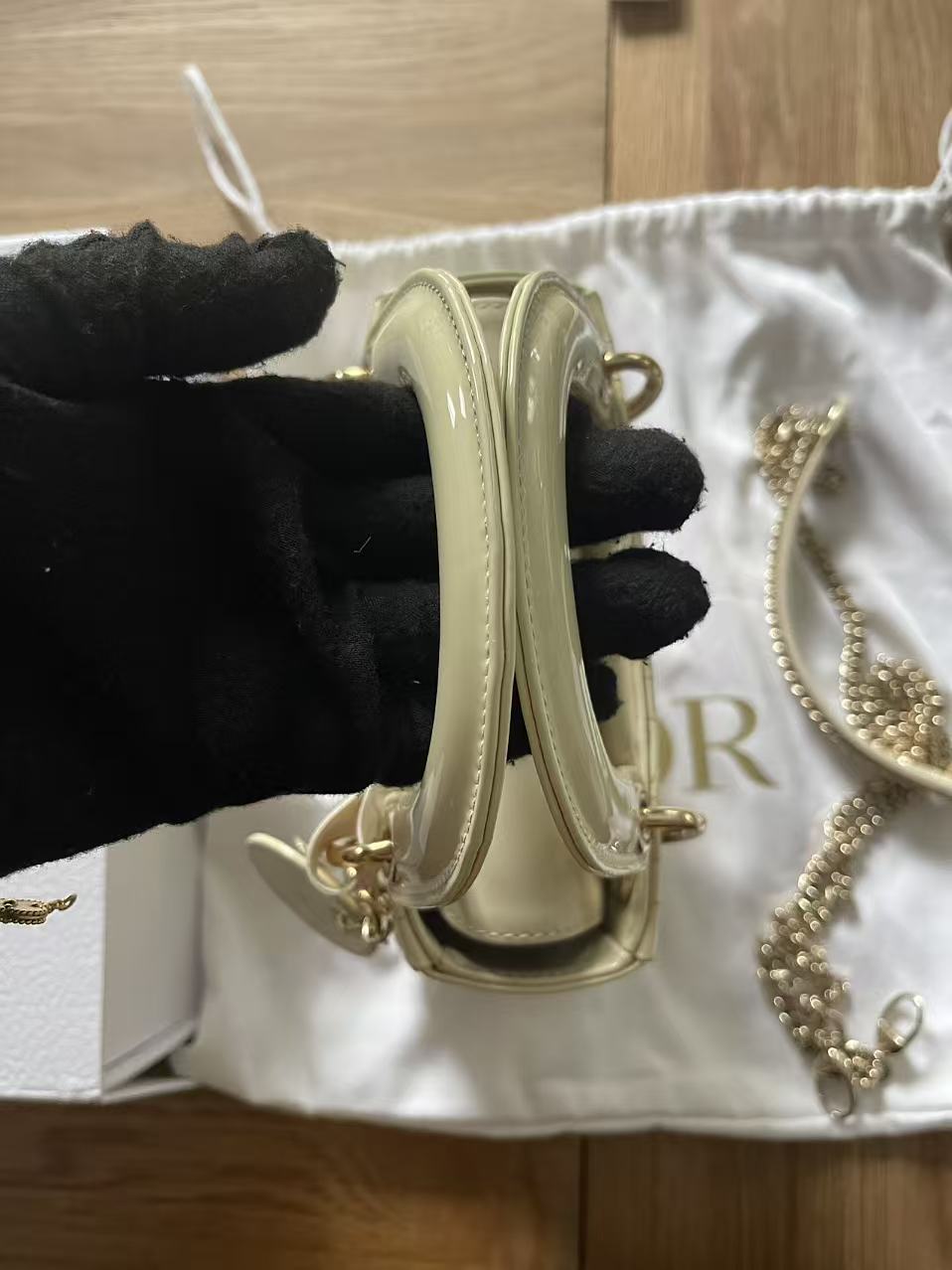 Lady dior mini light green patent leather