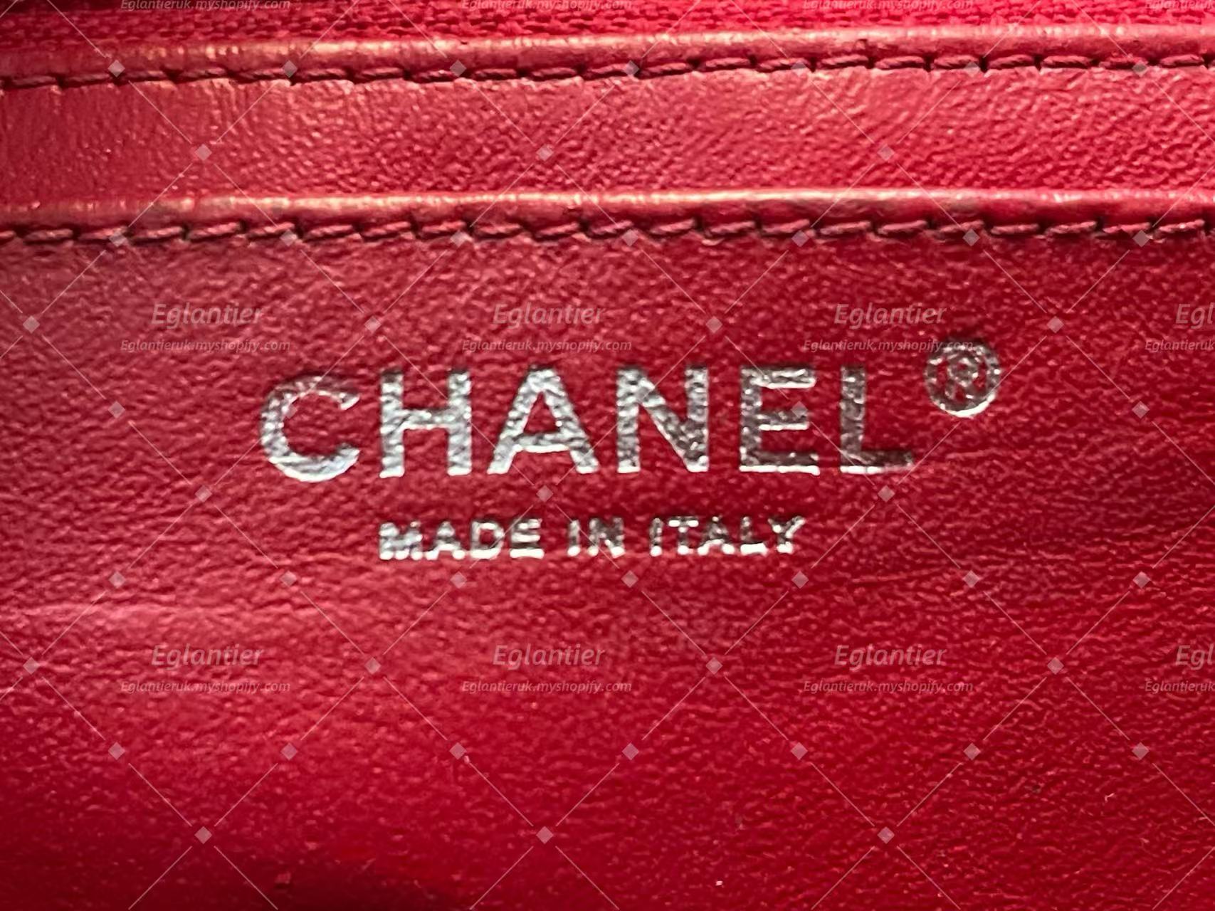 Chanel Timeless Classic flap maxi patent red