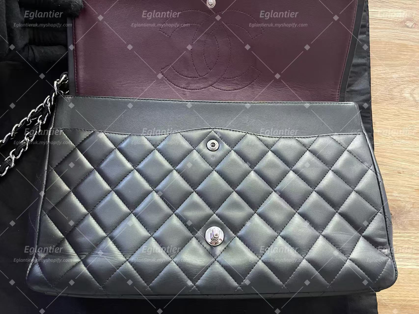 Chanel Timeless Classic flap maxi  lambskin black